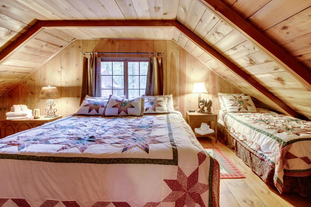 Zoe'S Log Cabin Welches المظهر الخارجي الصورة