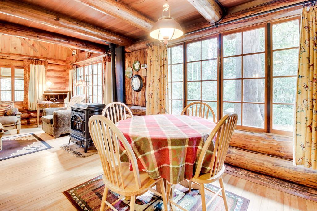Zoe'S Log Cabin Welches المظهر الخارجي الصورة